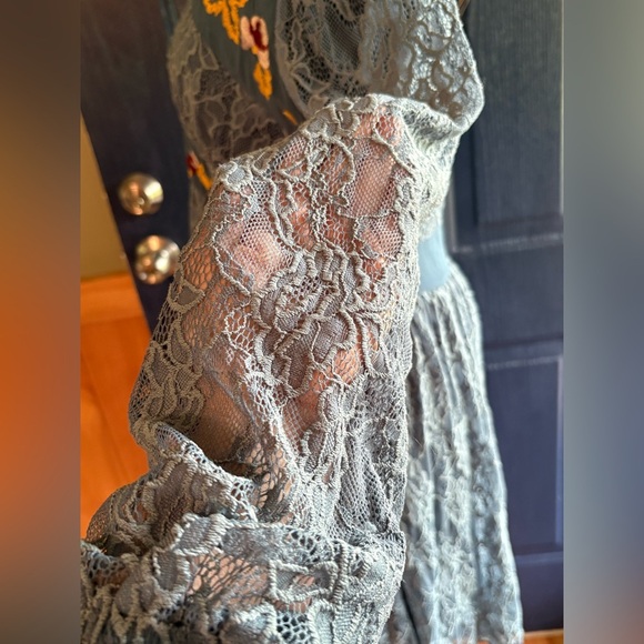 Miami Blue Long Sheer Sleeve V-Neck Sundress size M - Picture 4 of 14